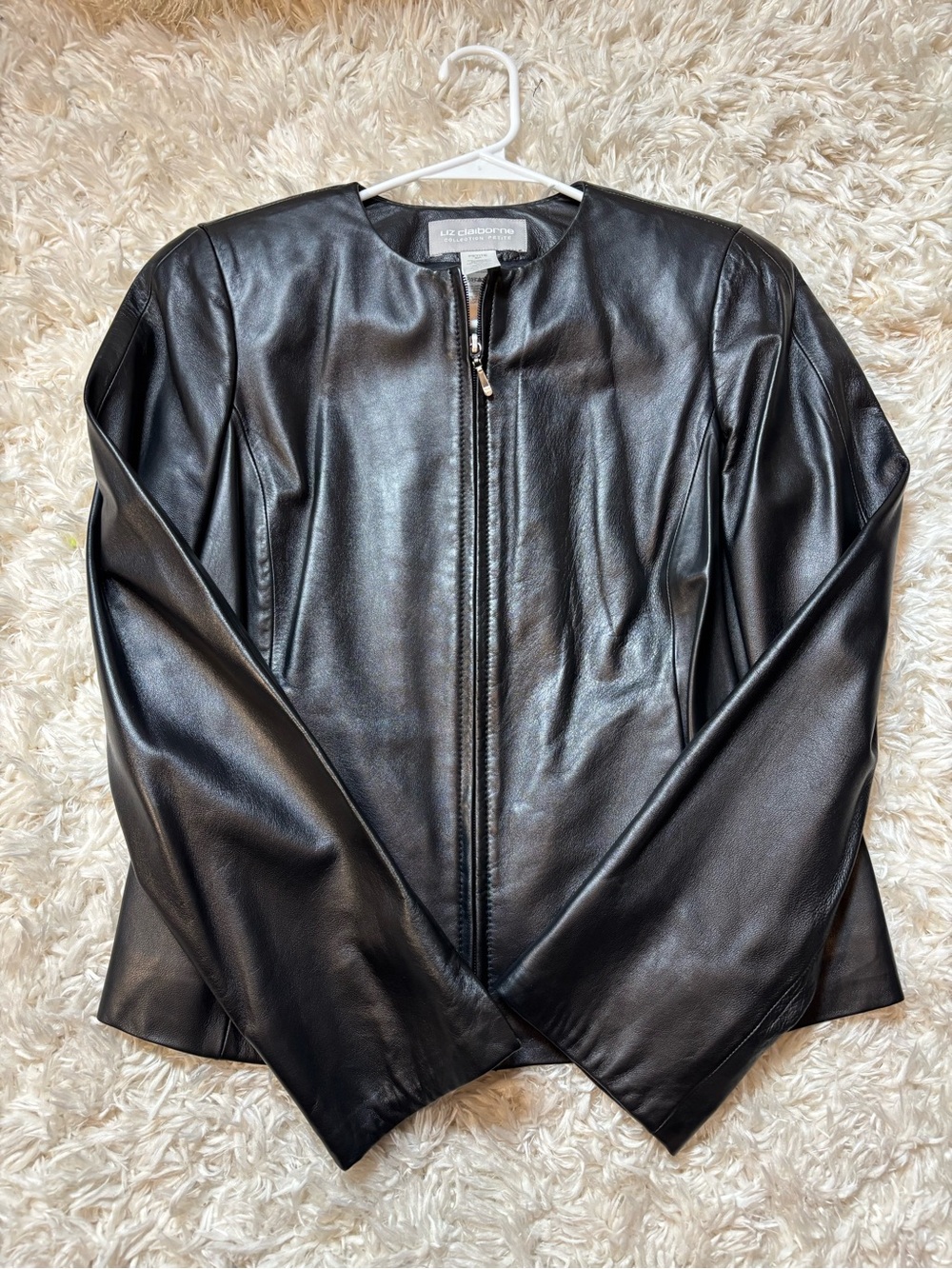 Liz Claiborne Minimalist Black Collarless Leather Zip Jacket-6P